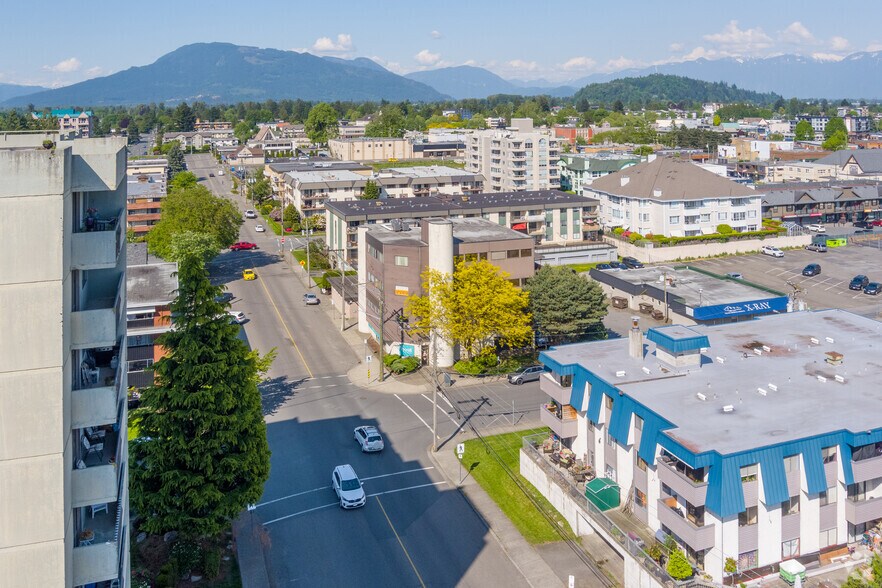 More Photos Of 9200 Mary St, Chilliwack Storefront Retail Office For Sale