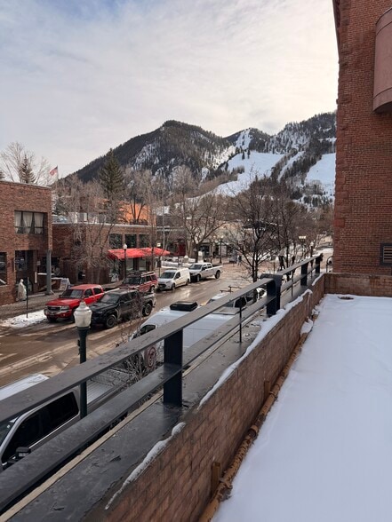 More Photos Of 205 S Mill St, Aspen Storefront For Lease