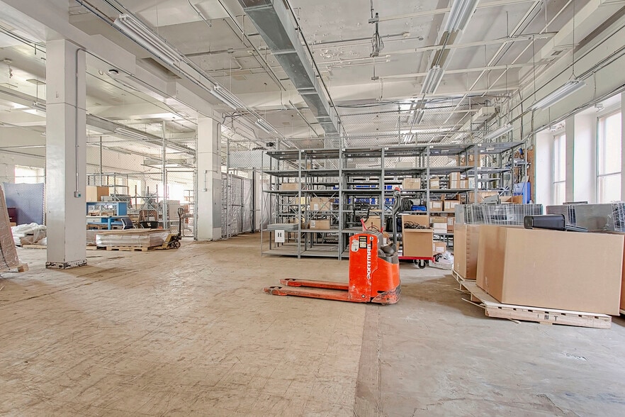 More Photos Of 2216 Norwood Ave, Cincinnati Office For Sale