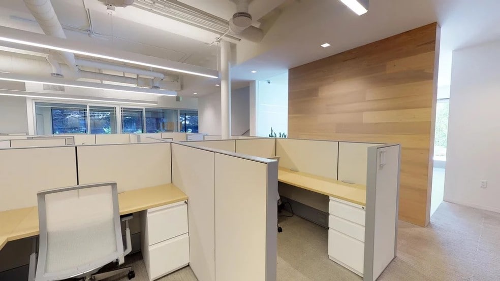 More Photos Of 2220 N University Dr, Newport Beach Office For Lease
