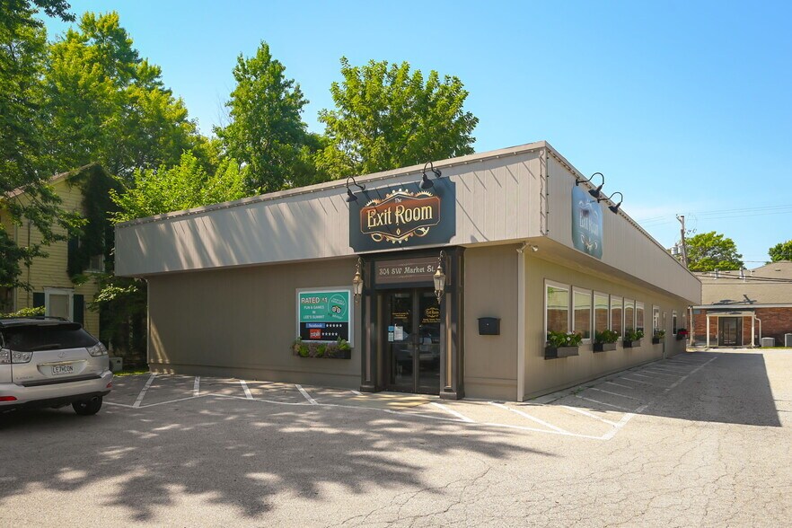 More Photos Of 304 SW Market St, Lee's Summit General Retail For Sale