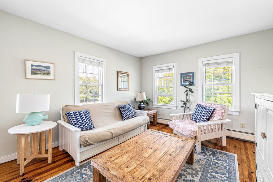 More Photos Of 557 Center Rd, New Shoreham Apartments For Sale