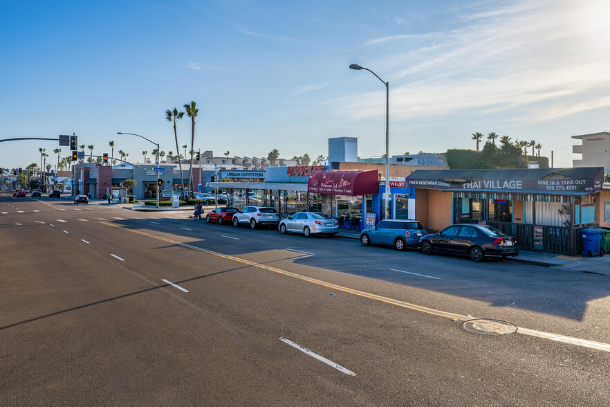 Primary Photo Of 4614 Mission Blvd, San Diego Storefront For Lease