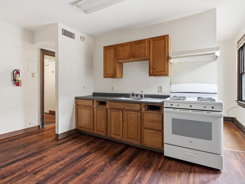 More Photos Of 215 S Braddock Ave, Pittsburgh Apartments For Sale