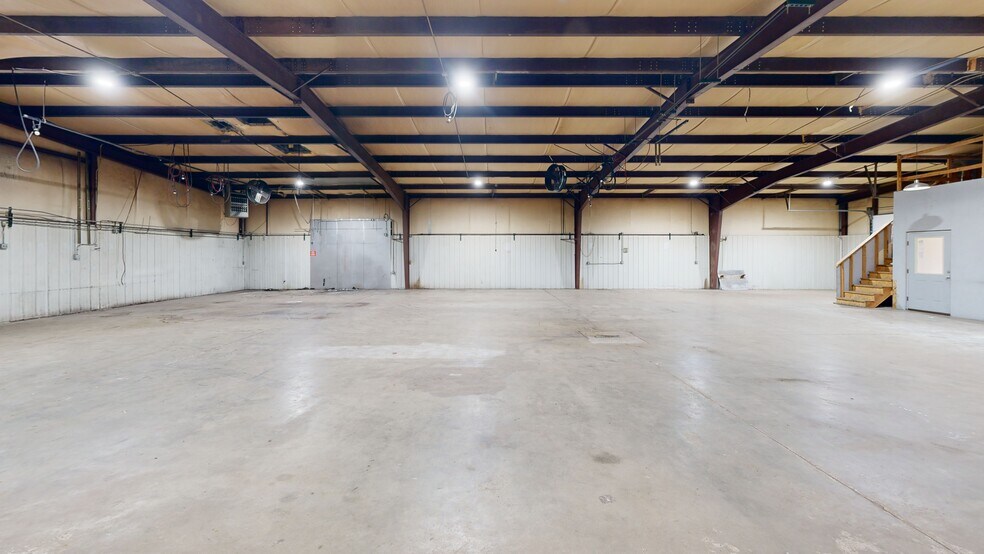 More Photos Of 908 Clayton St, Springdale Warehouse For Lease