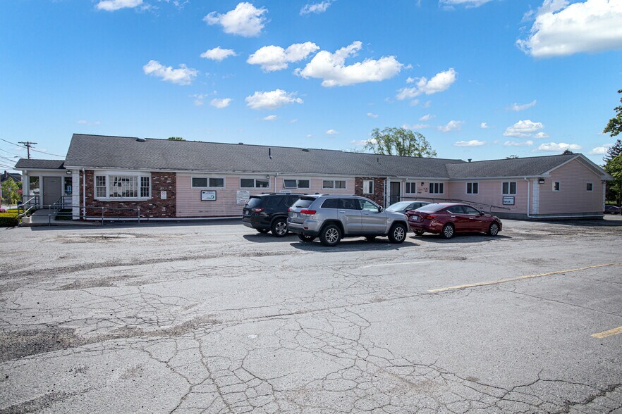 More Photos Of 92 Grape St, New Bedford Medical For Sale