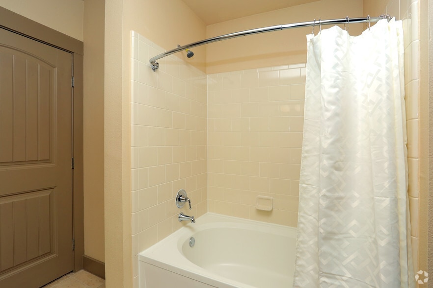 More Photos Of 1325 N Walker Ave, Oklahoma City Apartments For Lease