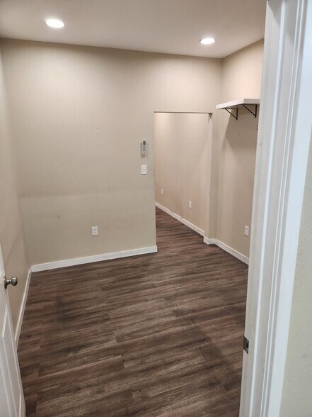 More Photos Of 11811 Upham St, Broomfield Warehouse For Lease