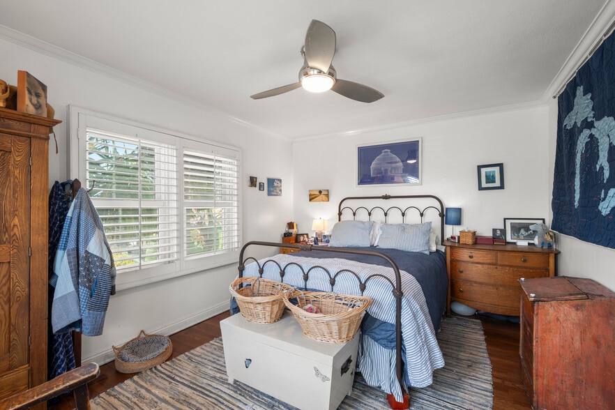 More Photos Of 112-20 E Redwood St, San Diego Apartments For Sale