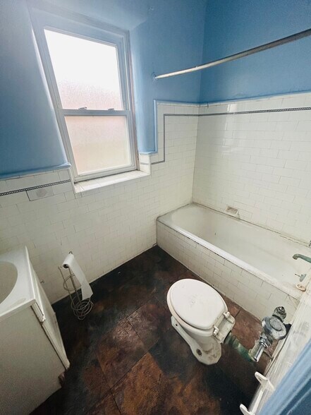 More Photos Of 13205 La Salle Blvd, Detroit Multifamily For Sale