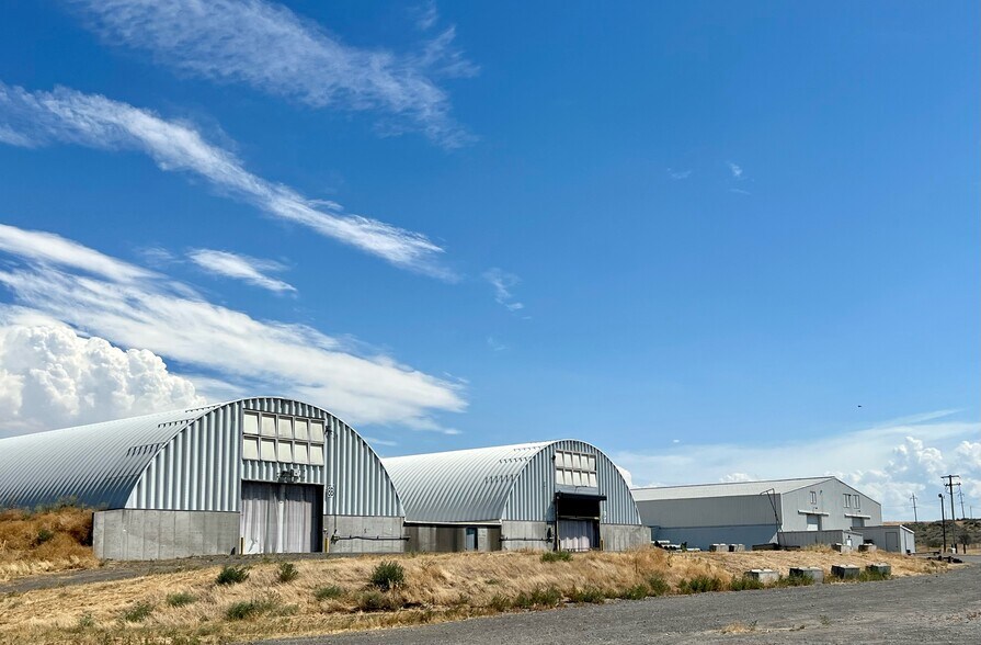 Primary Photo Of 34075 E Walls Rd, Hermiston Food Processing For Sale