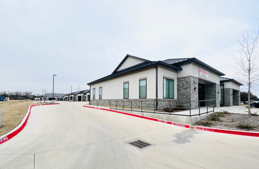 More Photos Of 525 Shiloh Rd, Plano Medical For Lease