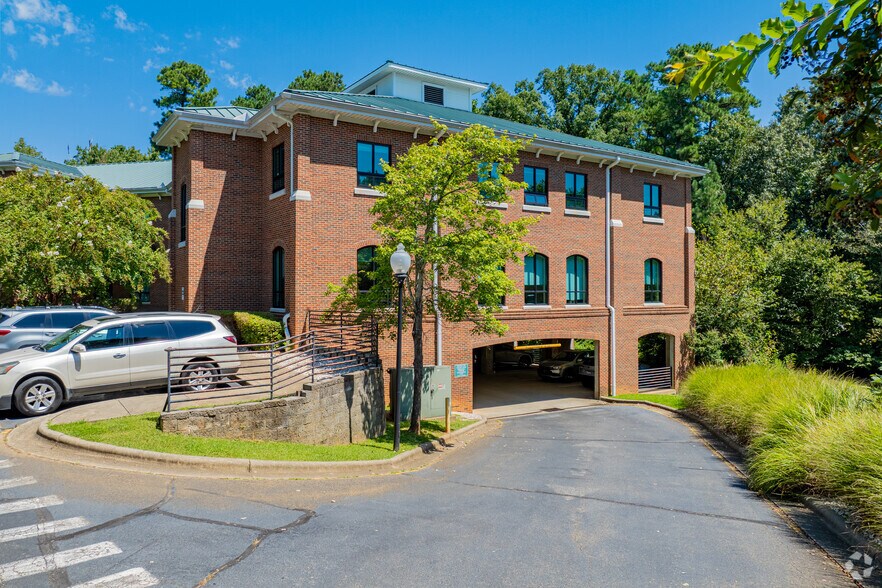 More Photos Of 610 Jones Ferry Rd, Carrboro Medical For Lease