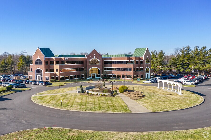 More Photos Of 12910 Shelbyville Rd, Louisville Office For Sale