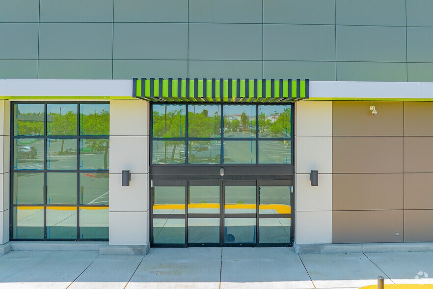 More Photos Of 6706-6770 Stanford Ranch Rd, Roseville Unknown For Lease