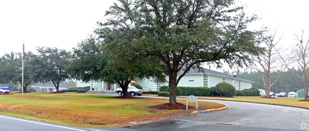 Primary Photo Of 124 Battleship Rd, Camden Medical For Sale