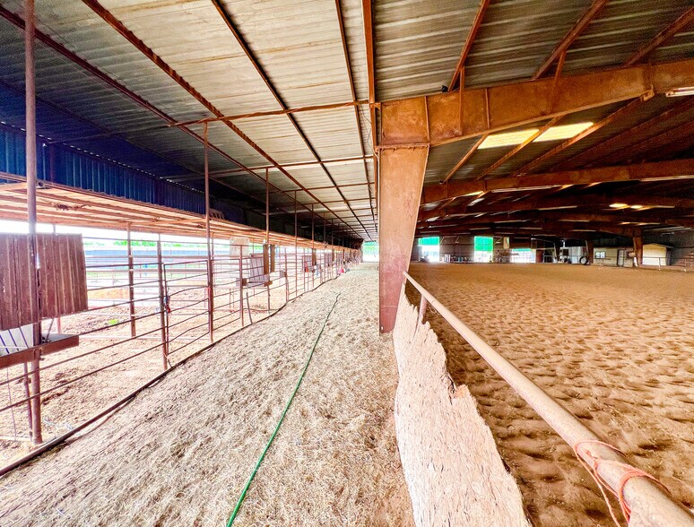 More Photos Of 4901 Eagle Pass Rd, Abilene Warehouse For Sale