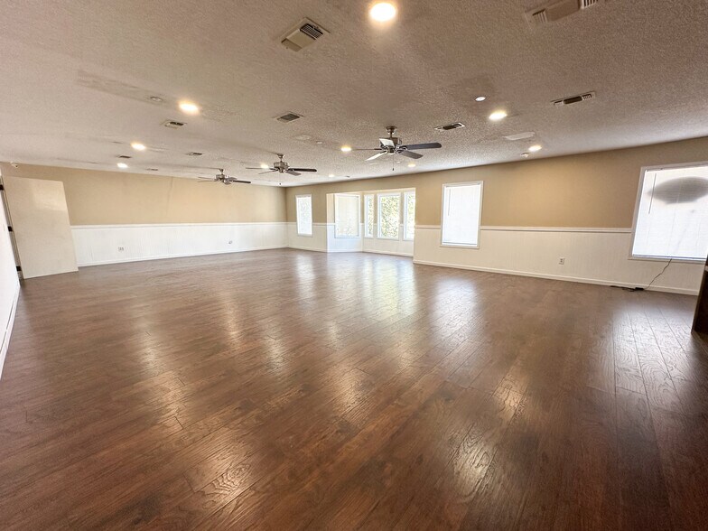 More Photos Of 2210 E Highway 190, Copperas Cove Freestanding For Sale