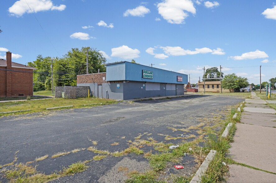 More Photos Of 11502-11538 E 7 Mile Rd, Detroit Freestanding For Sale
