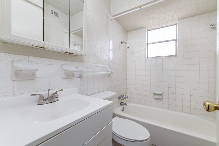 More Photos Of 4401 Southwest Blvd, San Angelo Apartments For Sale