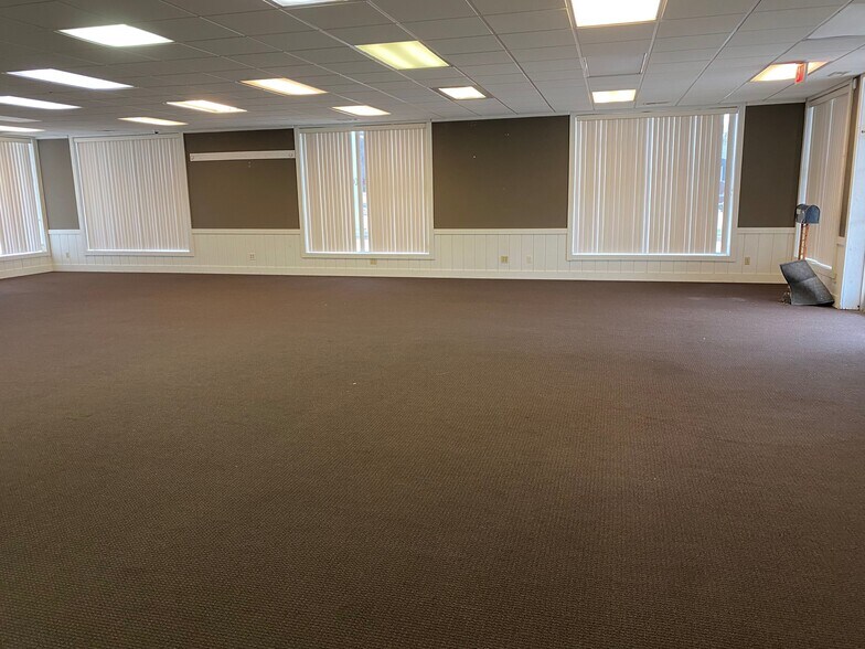 More Photos Of 52129 State Road 933, South Bend Flex For Lease