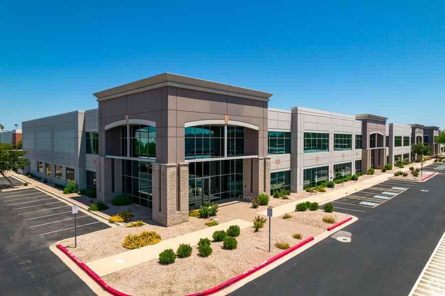 More Photos Of 4320 E Cotton Center Blvd, Phoenix Warehouse For Lease