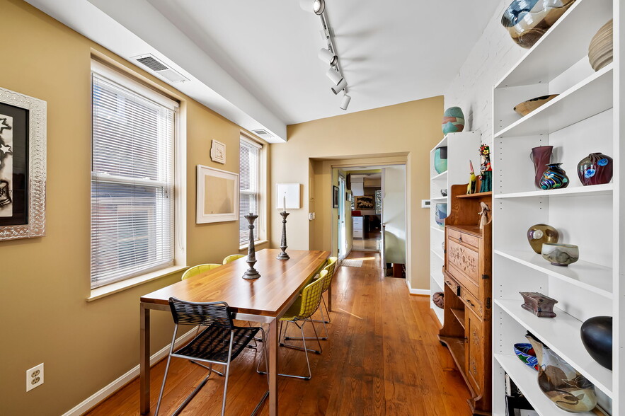 More Photos Of 1637 E Baltimore St, Baltimore Office Residential For Sale