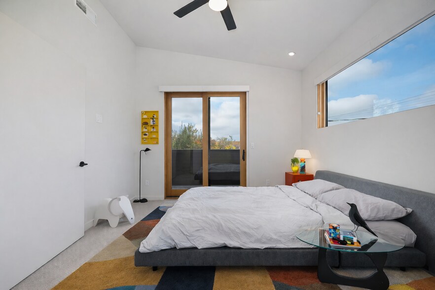 More Photos Of 2730 Victorian Aly, Sacramento Flex For Sale