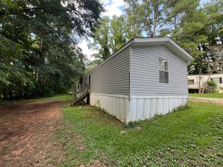 More Photos Of 9645 Eden Trl, Fuquay Varina Manufactured Housing Mobile Home Park For Sale