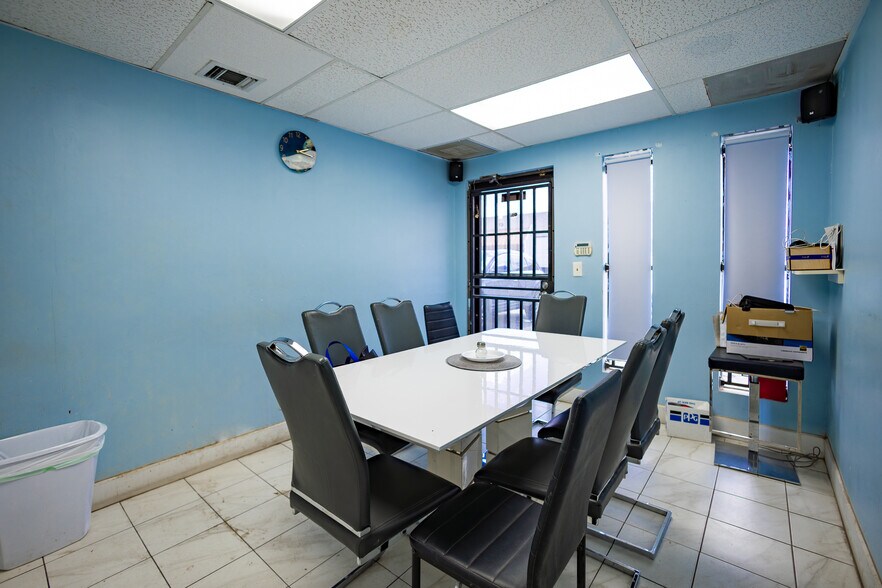 More Photos Of 7313 NW 56th St, Miami Warehouse For Sale