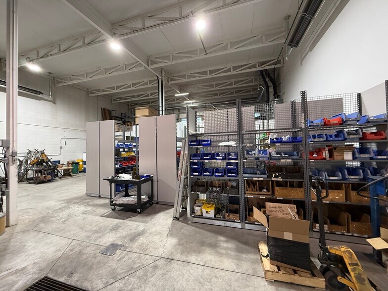 More Photos Of 7421 Edgar Industrial Dr, Red Deer Warehouse For Lease