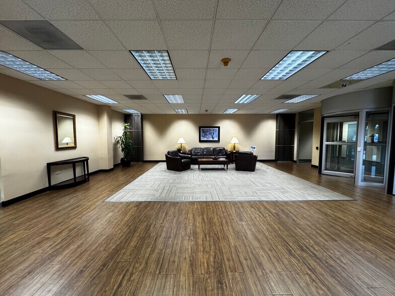 More Photos Of 1628 Browning Rd, Columbia Loft Creative Space For Lease