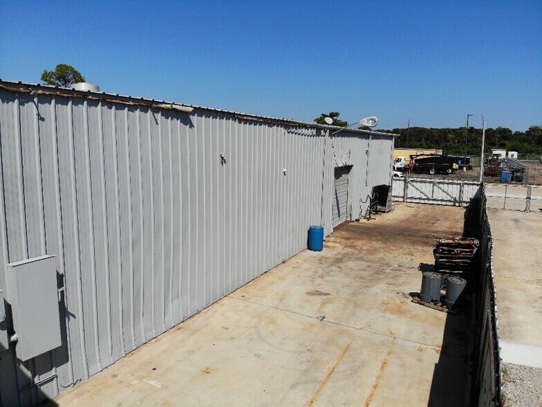 More Photos Of 4400 Poche Ct W, New Orleans Light Manufacturing For Sale