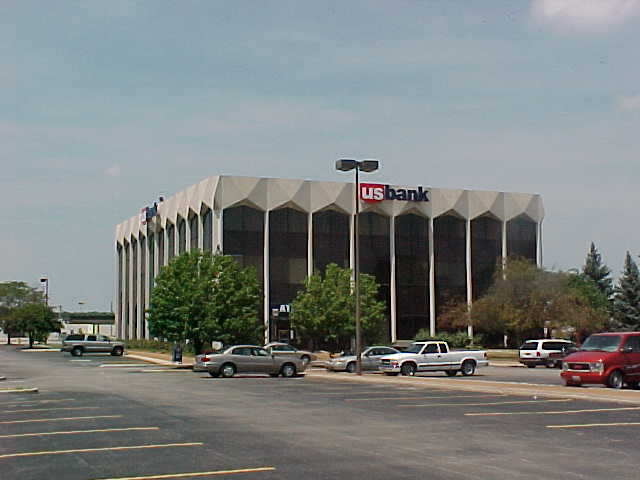 More Photos Of 6701 N Illinois Rd, Fairview Heights Office For Lease
