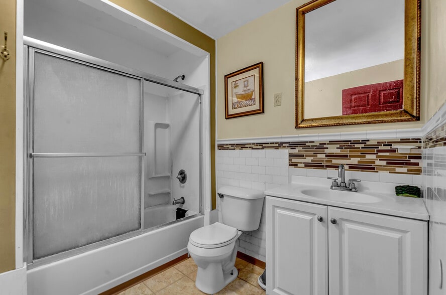 More Photos Of 2867-2969 Niagara St, Tonawanda Apartments For Sale
