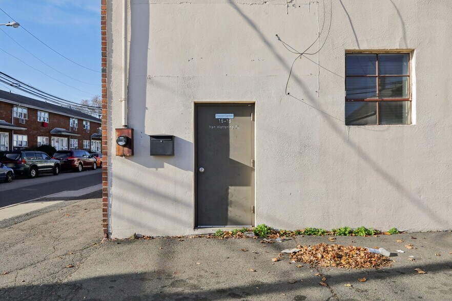 More Photos Of 16-18 Van Wettering, Hackensack Warehouse For Lease