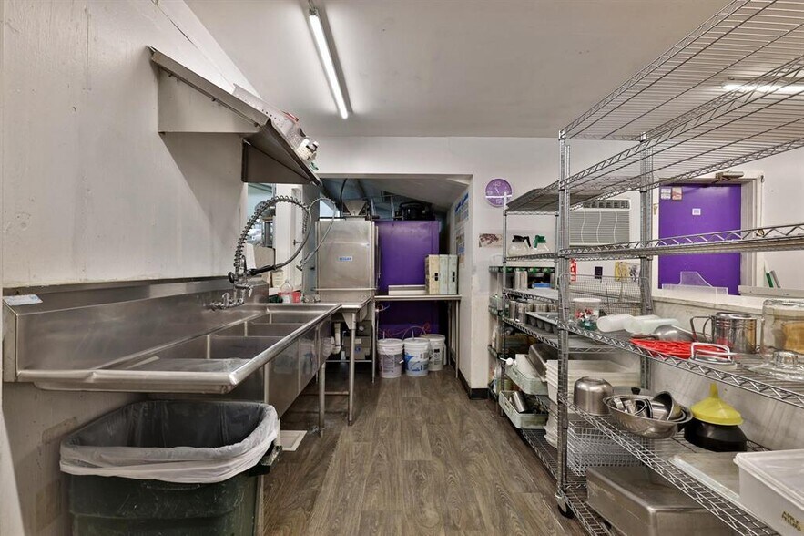 More Photos Of 5501 Route 4, Killington Restaurant For Sale