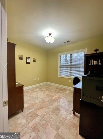 More Photos Of 950 Dannon View, Atlanta Office Residential For Sale