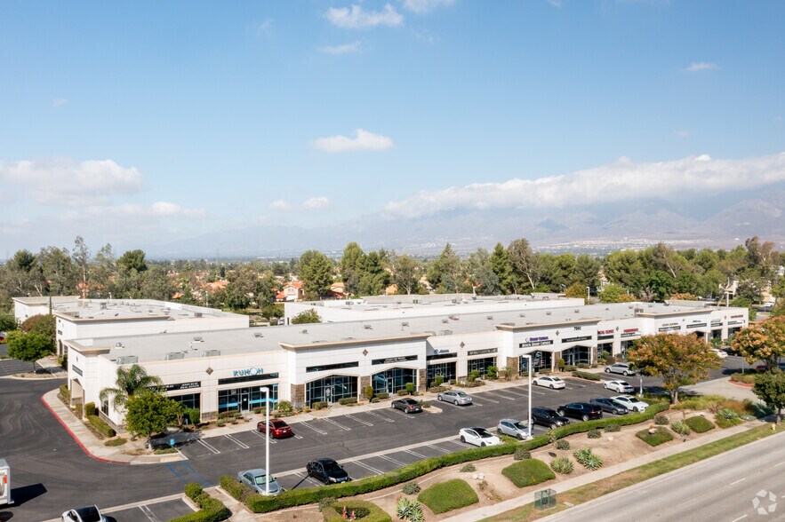 More Photos Of 7950 Cherry Ave, Fontana Light Distribution For Lease