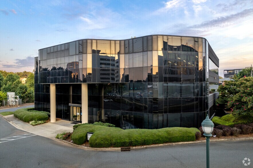 Primary Photo Of 741 Kenilworth Ave, Charlotte Office For Lease