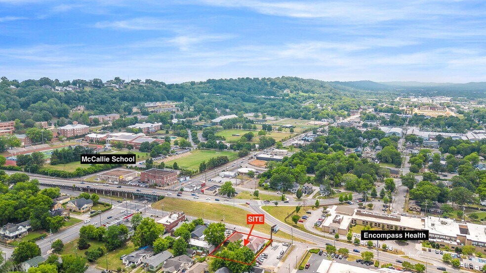 More Photos Of 2507 McCallie Ave, Chattanooga Office Residential For Sale