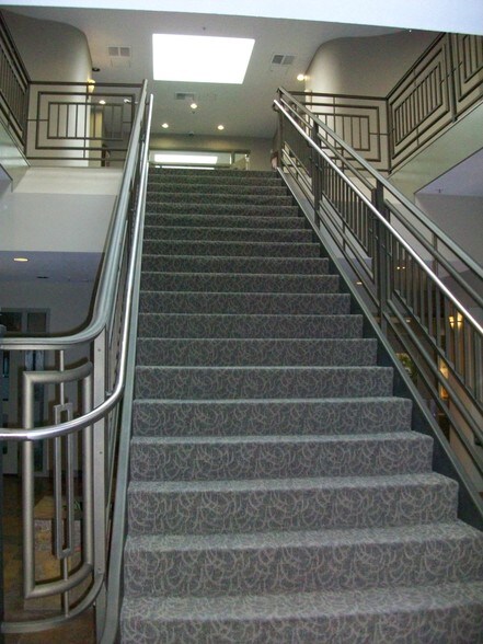 More Photos Of 1120 13th St, Modesto Loft Creative Space For Lease