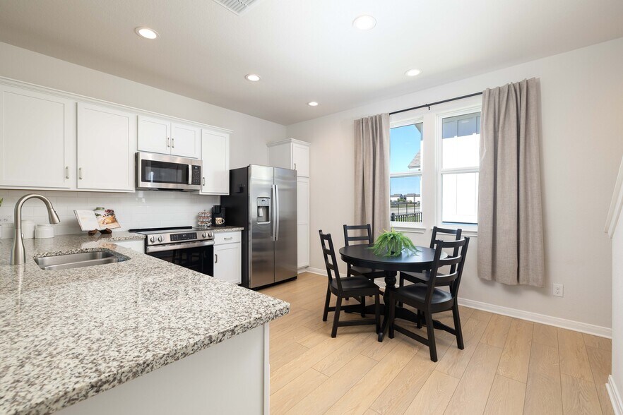More Photos Of 2127 Hofstaat, New Braunfels Hospitality For Sale