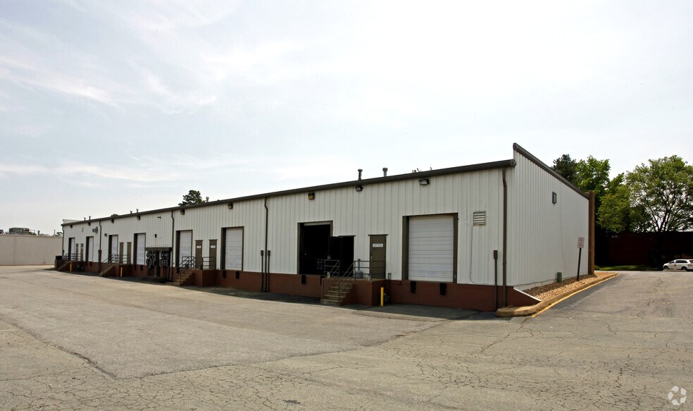 More Photos Of 440 Southlake Blvd, Richmond Warehouse For Lease