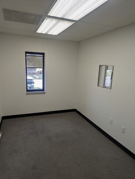 More Photos Of 5724 Webster St, Dayton Manufacturing For Lease