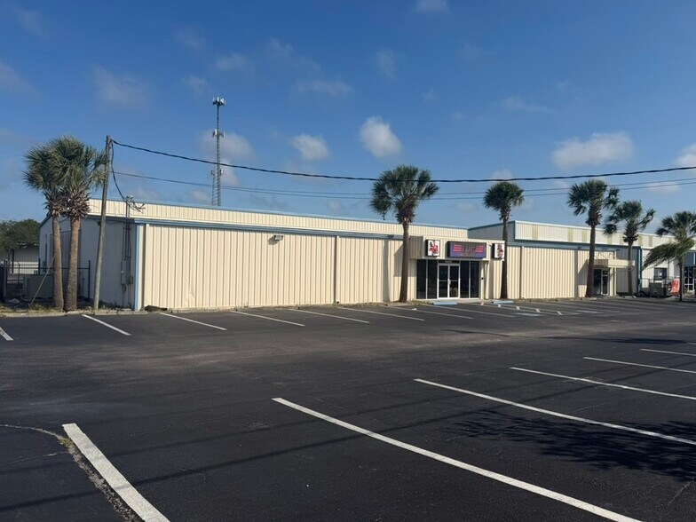 More Photos Of 16609 US Highway 19, Hudson Industrial For Lease