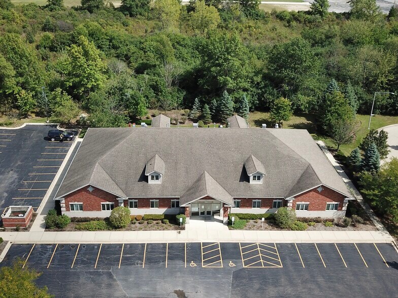 More Photos Of 16621 107th St, Orland Park Office For Sale