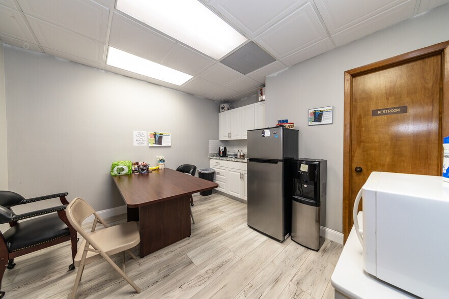 More Photos Of 26 Office Park Dr, Palm Coast Medical For Sale