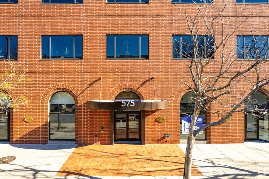More Photos Of 575 S Charles St, Baltimore Office Residential For Lease