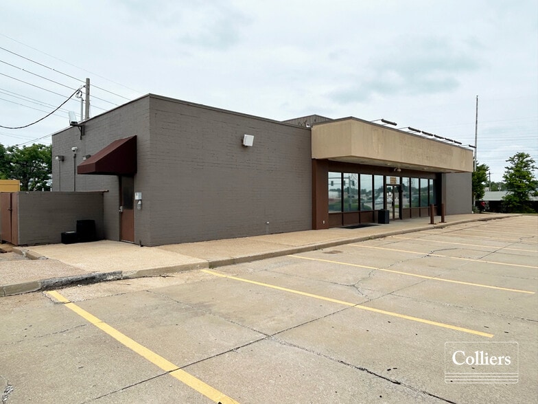 More Photos Of 1333 Ashby Rd, Saint Louis Freestanding For Sale